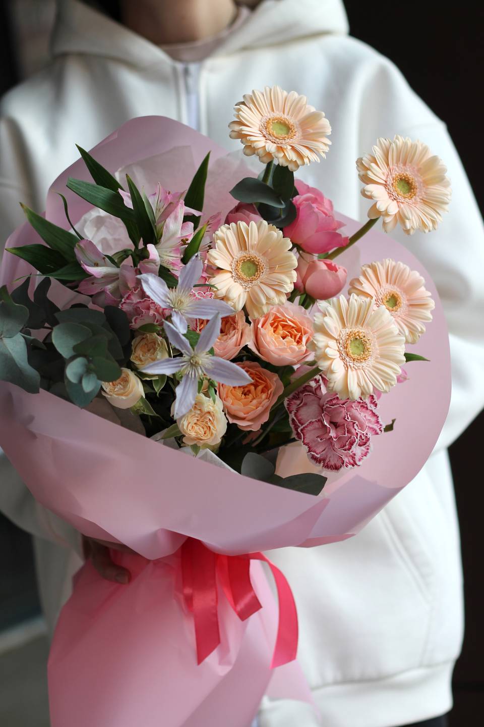 Букет Монами - с добавлением зелени