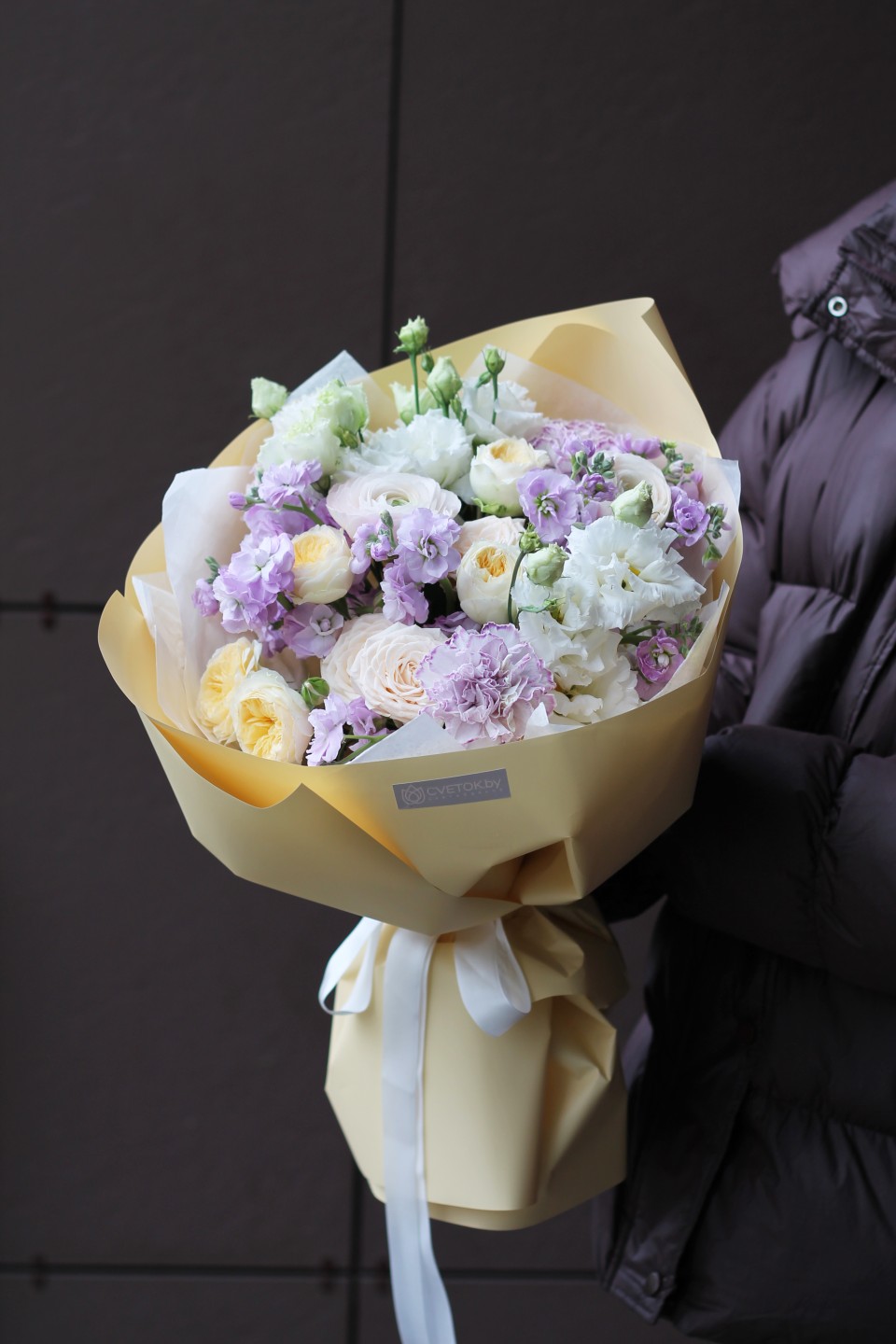 Букет Муза - с добавлением зелени