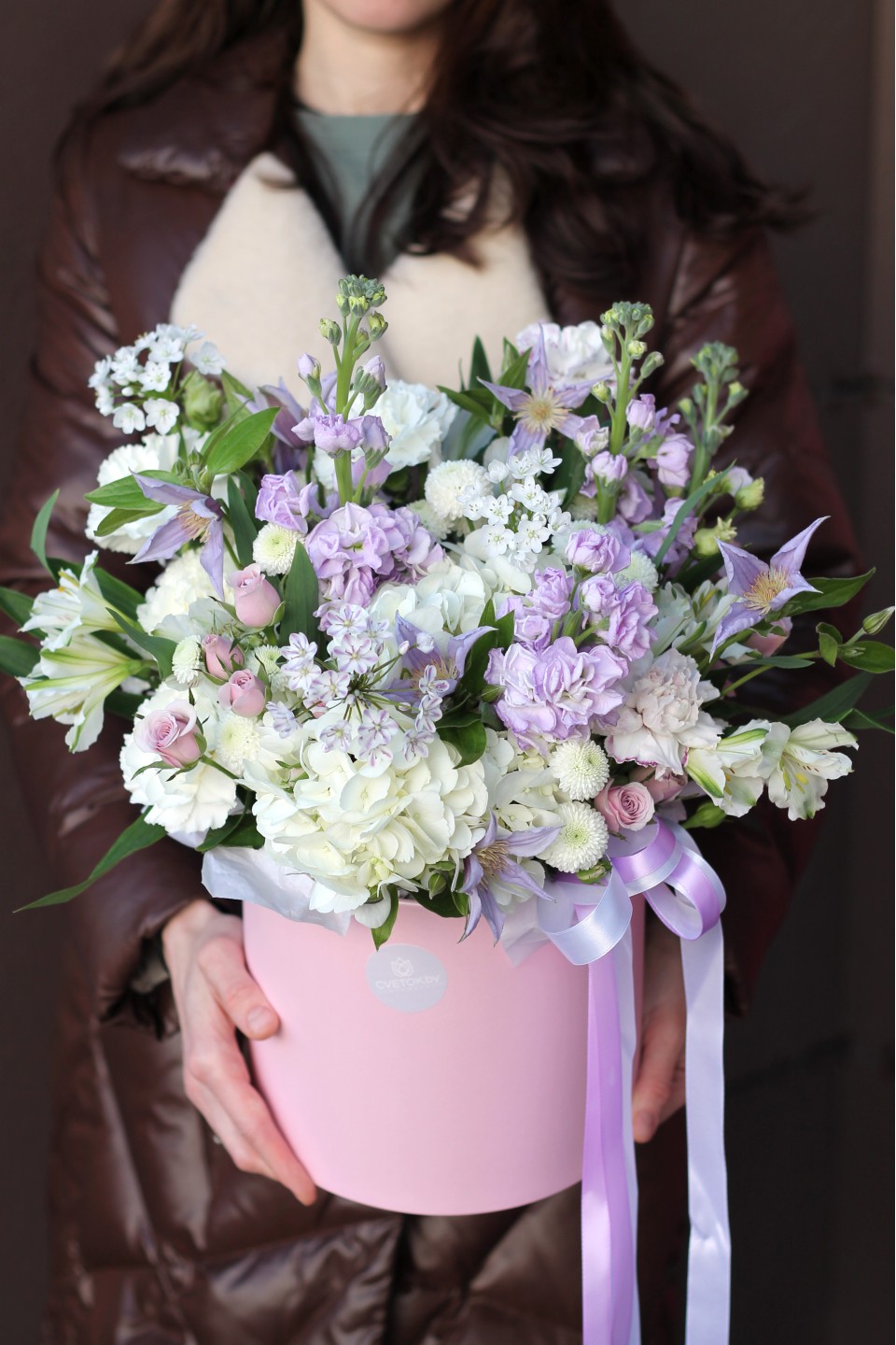 Коробка Сиреневая Симфония - с добавлением зелени