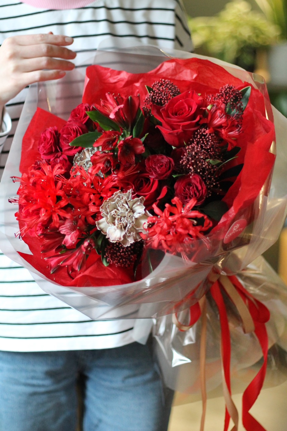 Букет Зарево - с добавлением зелени