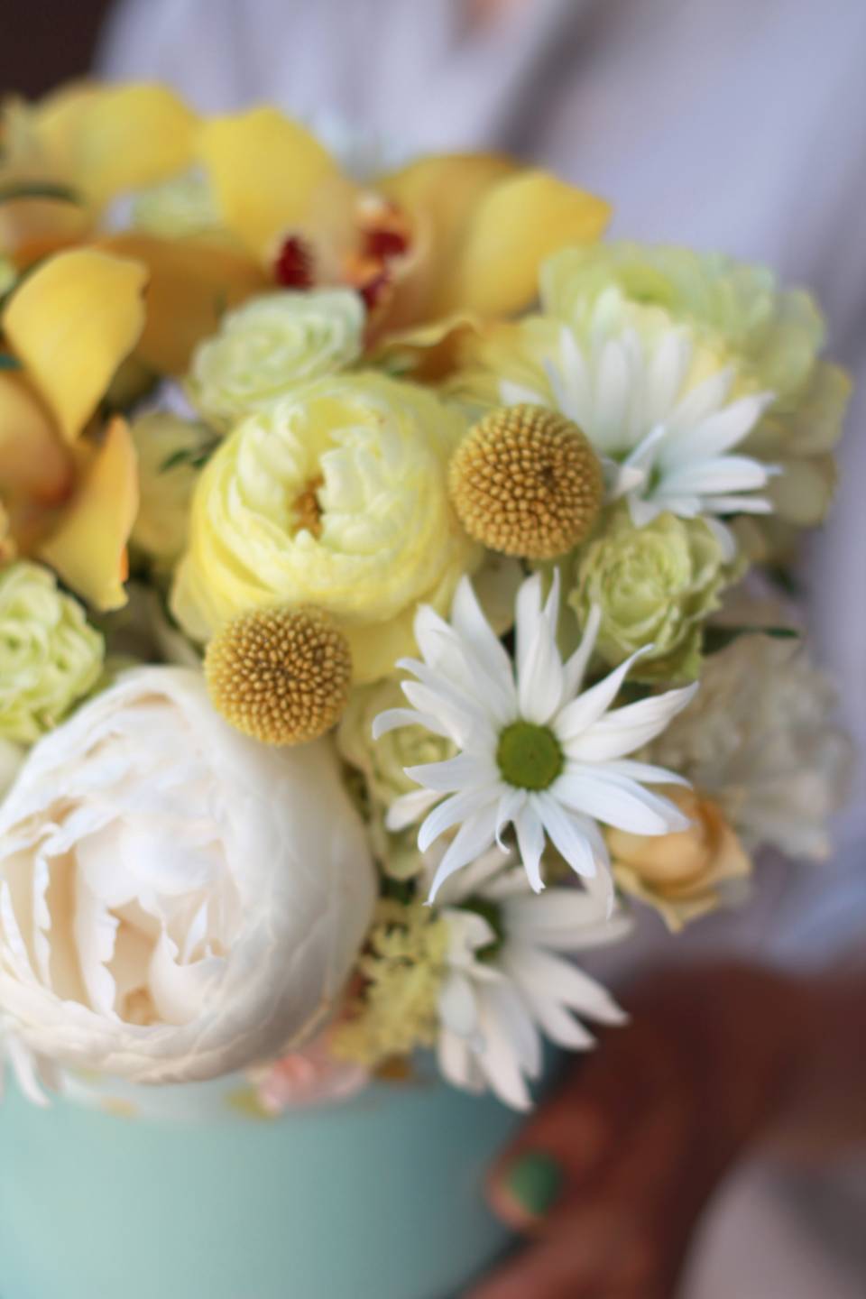 Композиция Солнечный май - с добавлением зелени