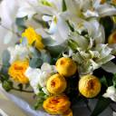 Букет Sunshine - с добавлением зелени - миниатюра 