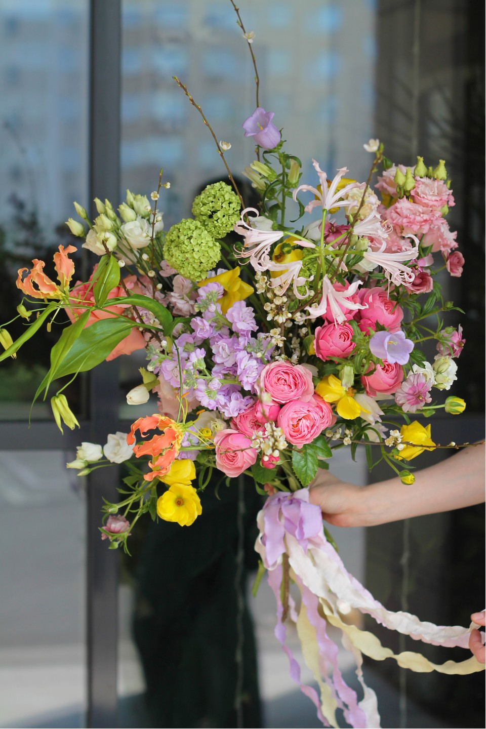 Букет Бал Цветов - подарочное оформление