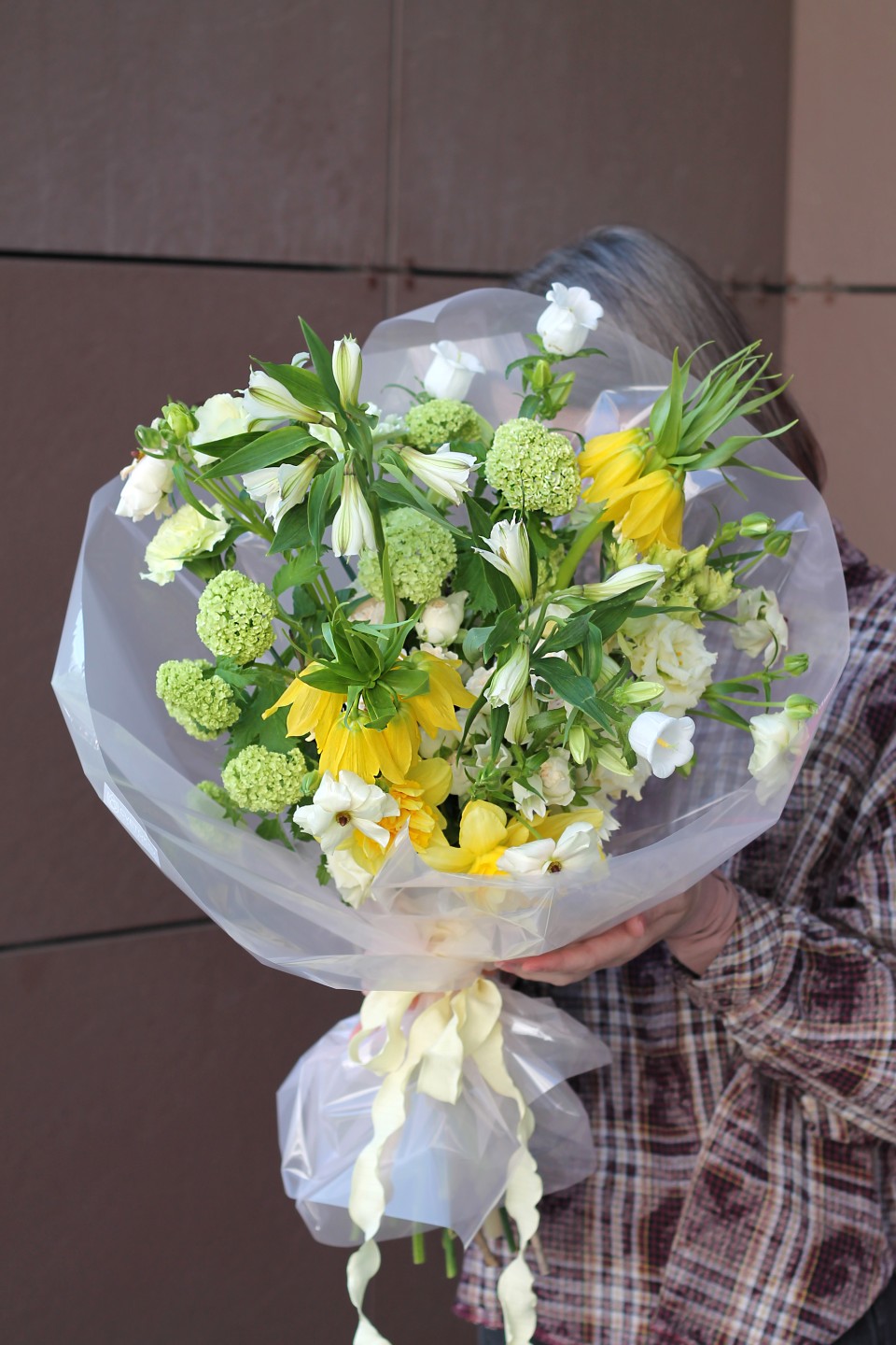 Букет Лучистое Настроение - с добавлением зелени