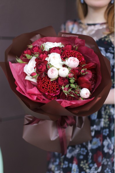 Букет "Ред Шарм"