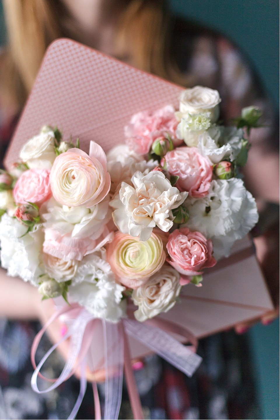 Композиция Воздушное пирожное - с добавлением зелени