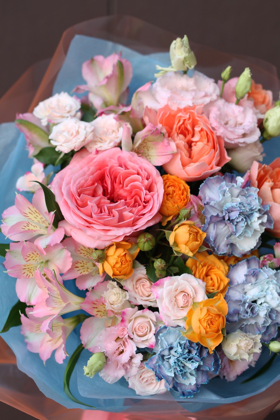 Букет Цветущий Мир - с добавлением зелени