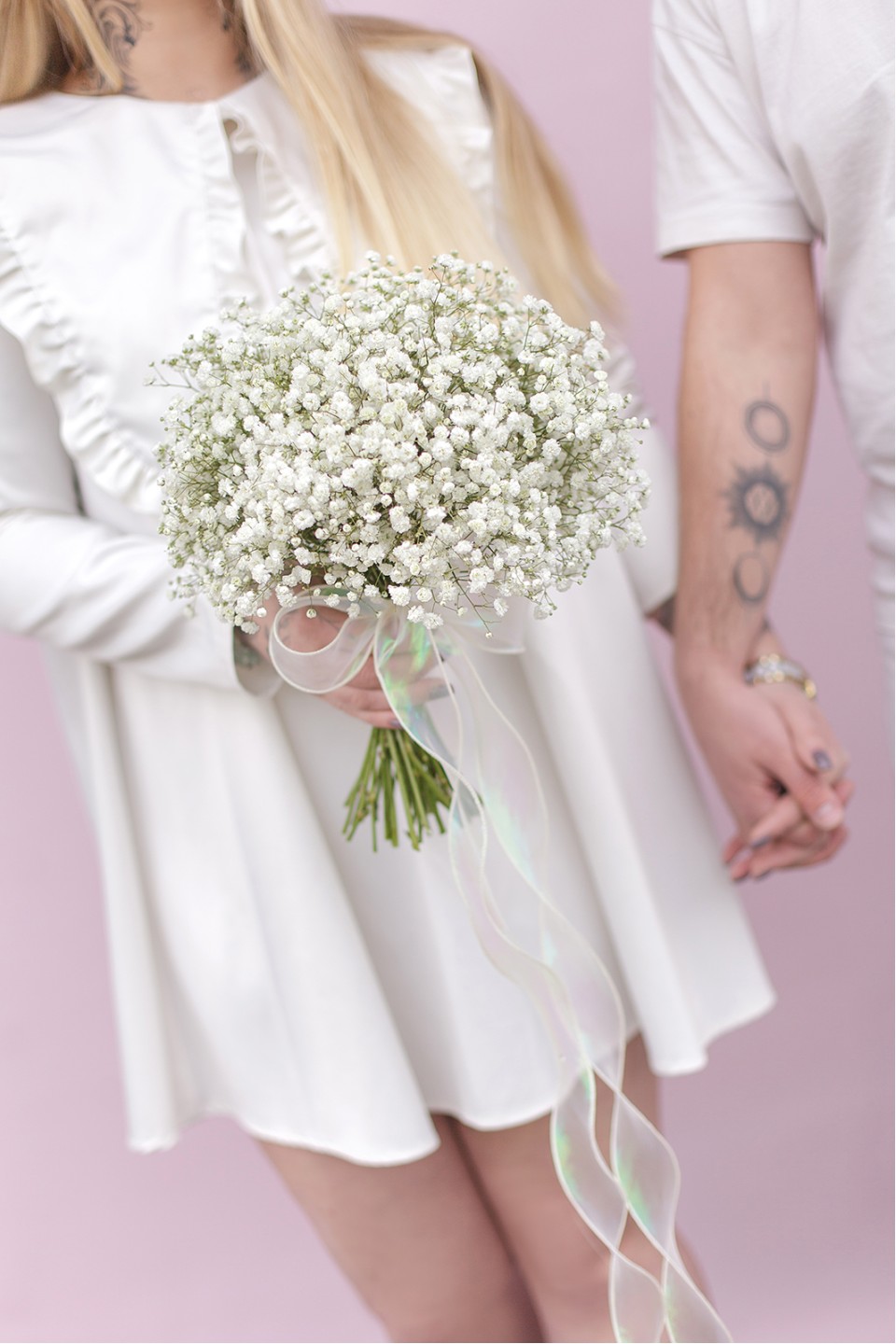 Букет невесты из белой гипсофилы Облако - с добавлением зелени