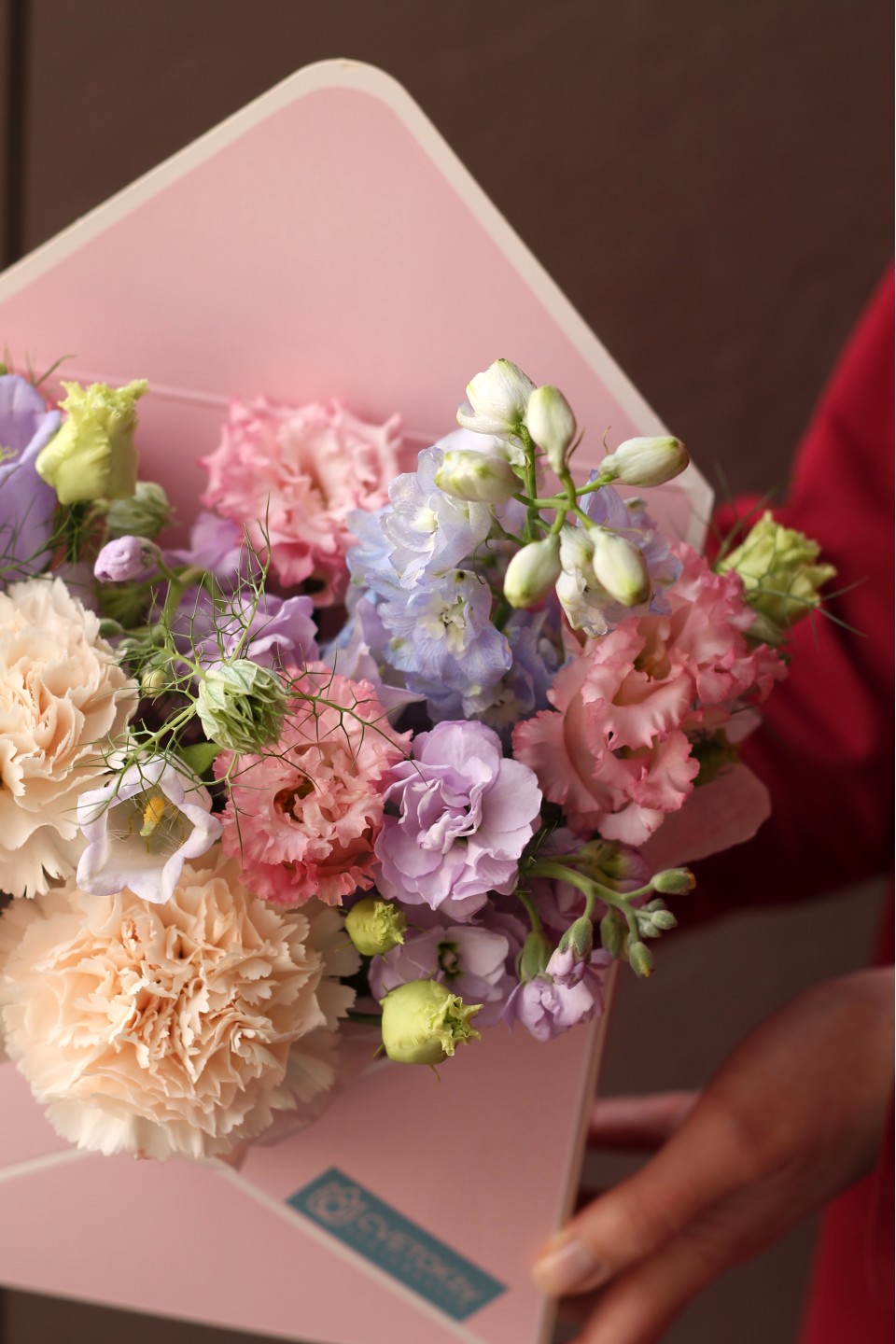 Цветочный конверт Лунная Радуга - с добавлением зелени