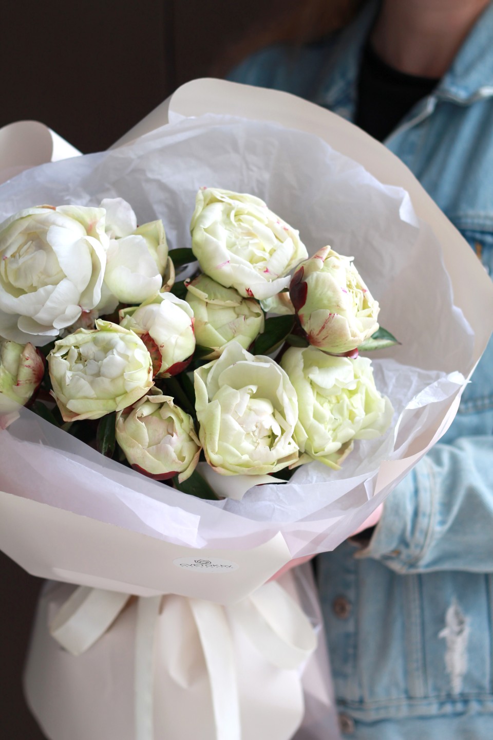 Букет пионов Рэйна