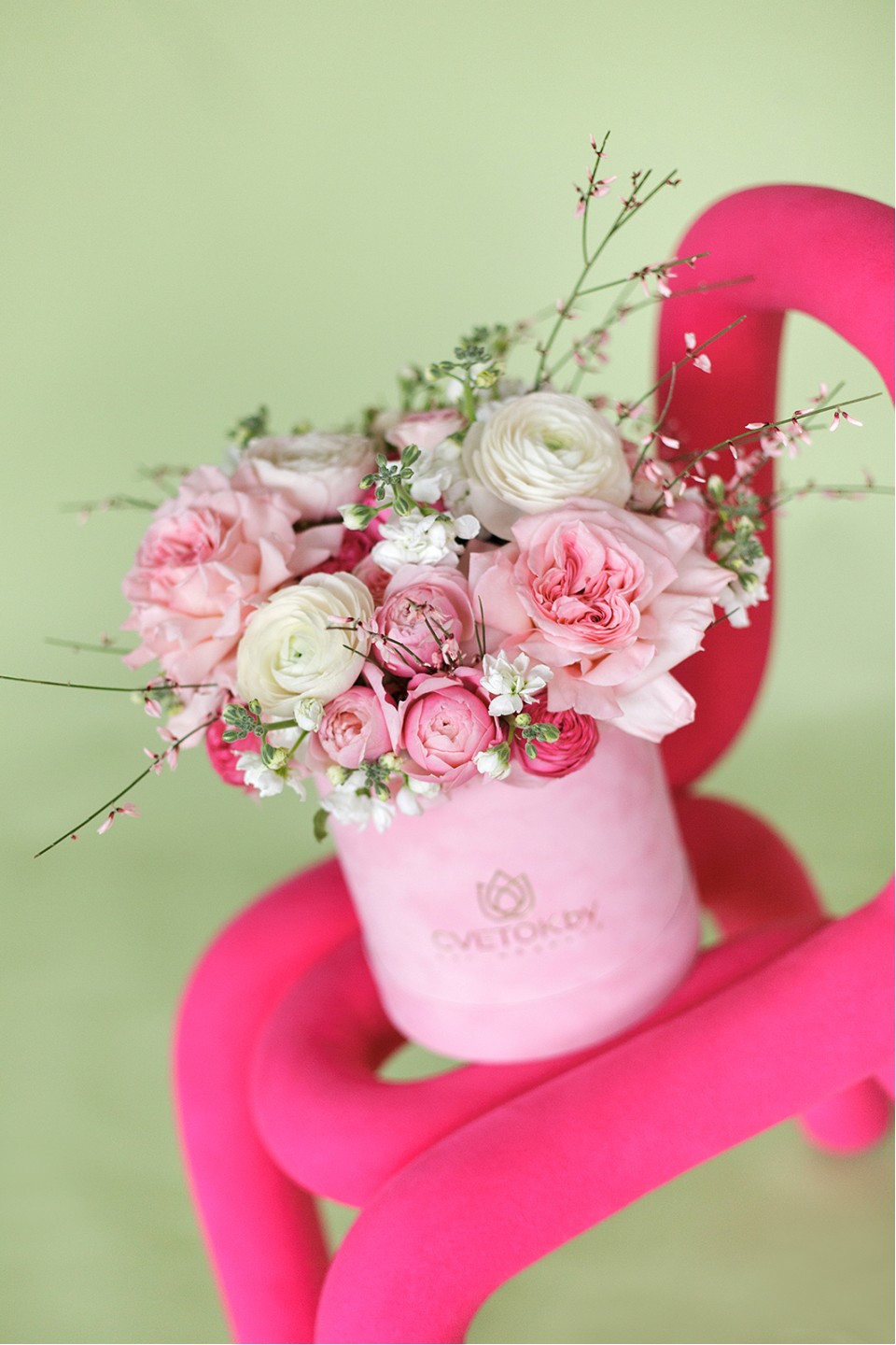 Коробочка Романтика в каждом лепестке - с доставкой по Минску