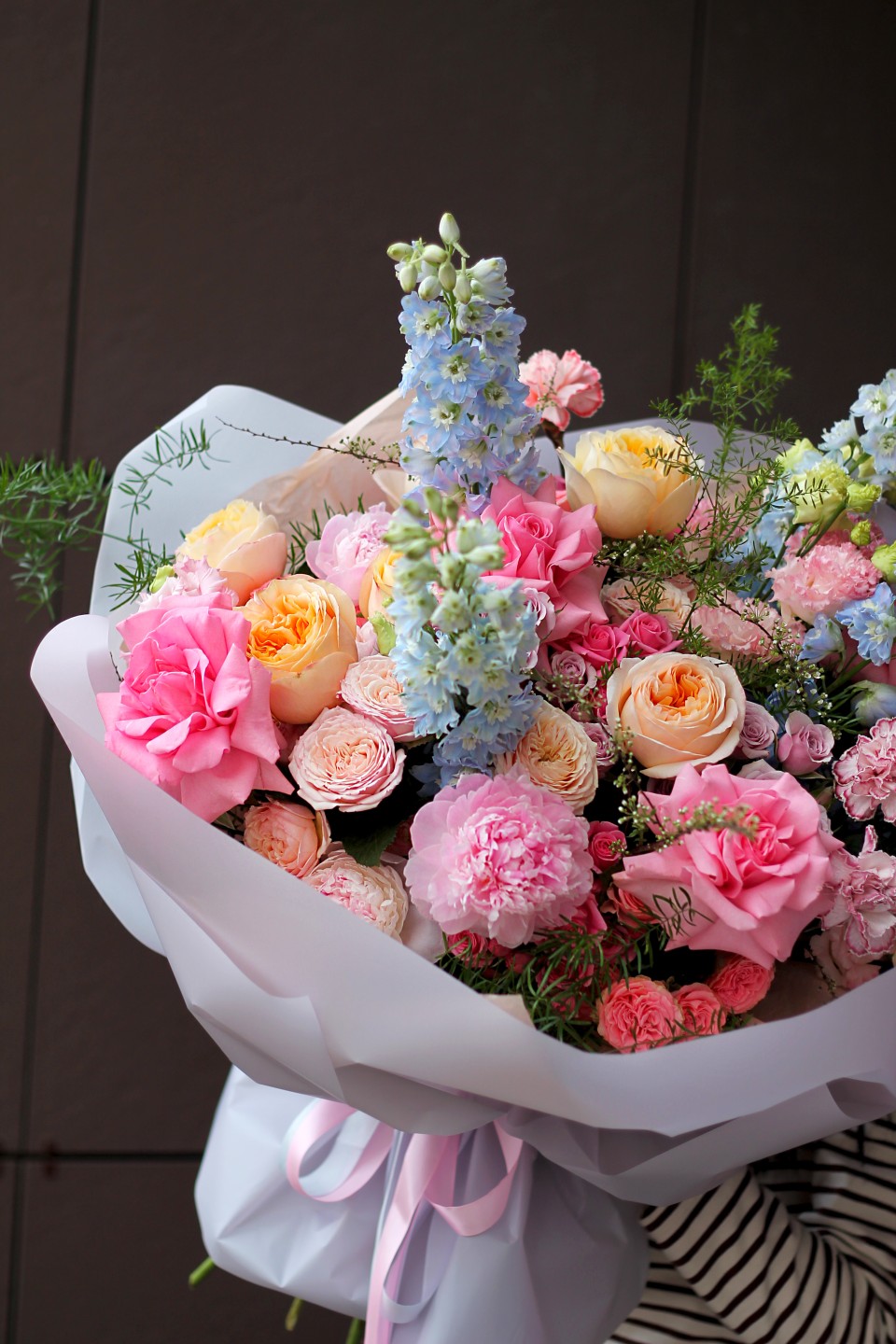 Букет Твой воздушный поцелуй - с добавлением зелени