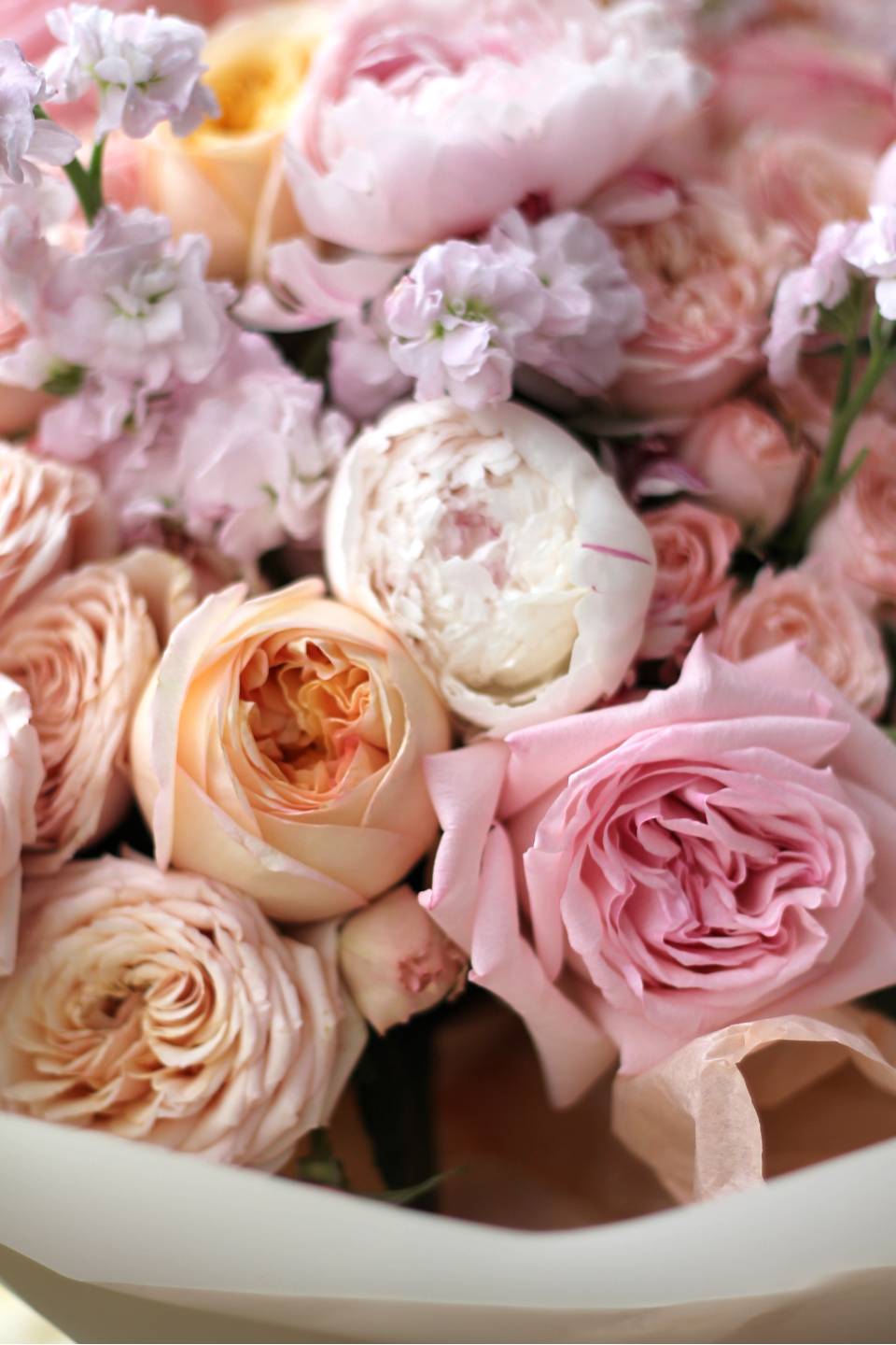 Букет Магия Нежности - с добавлением зелени