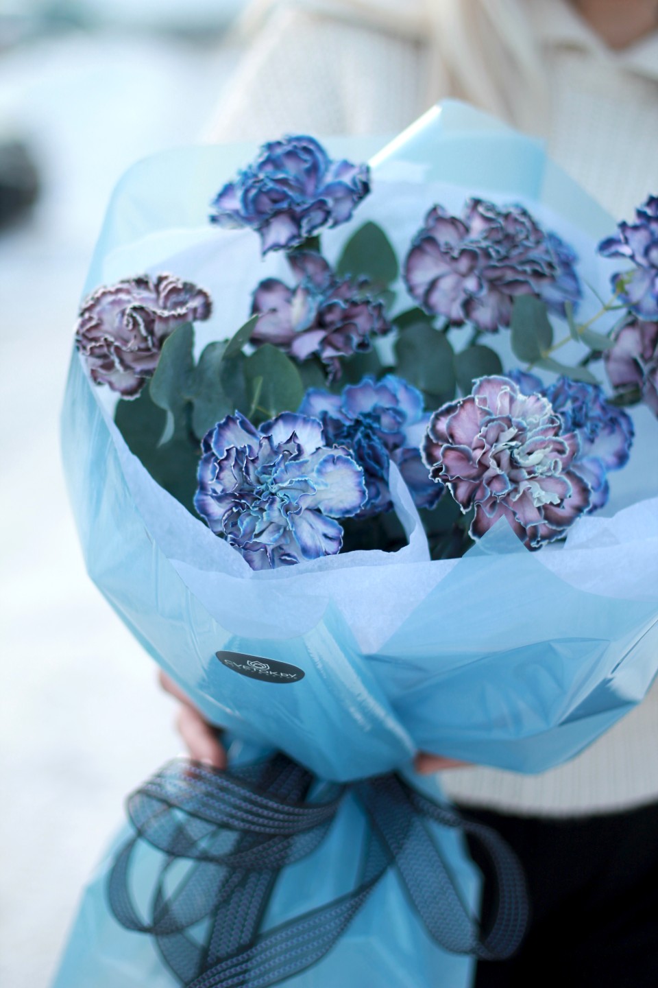 Букетblue waveее - с добавлением зелени