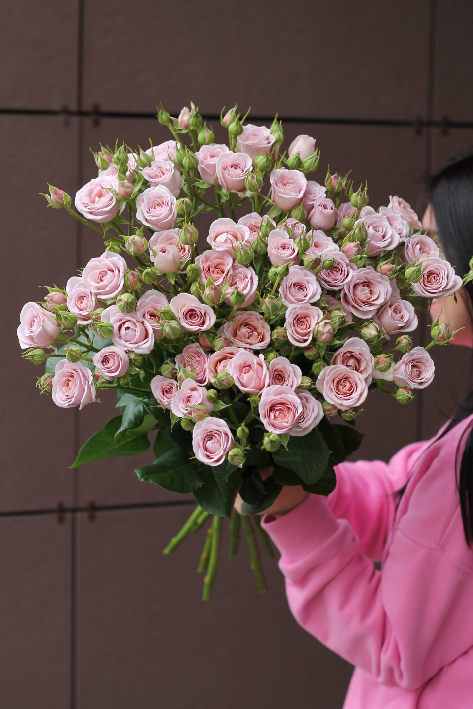 Роза кустовая Надя Дуран - с доставкой по Минску