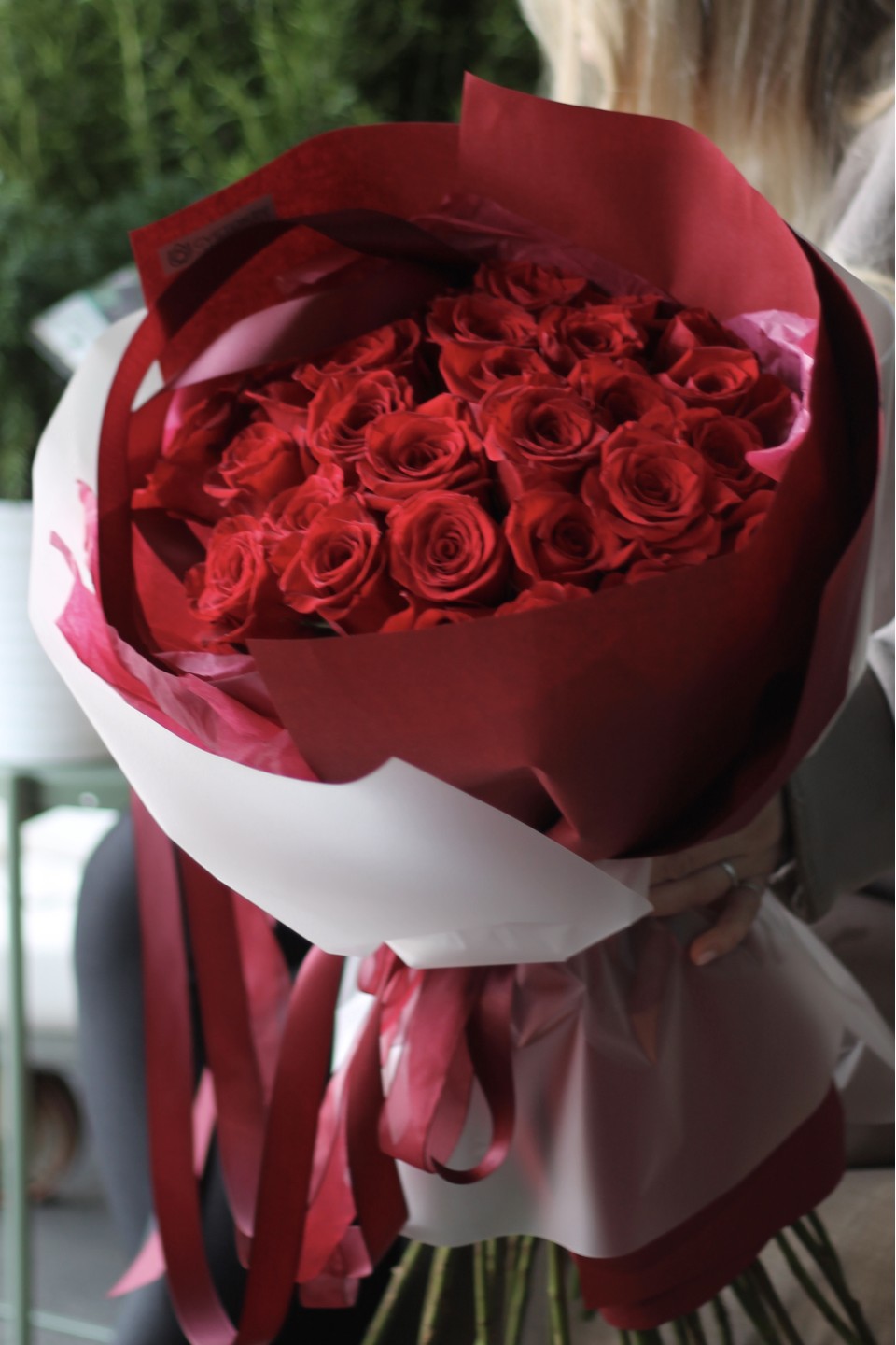 Монобукет из роз Фридом 60см