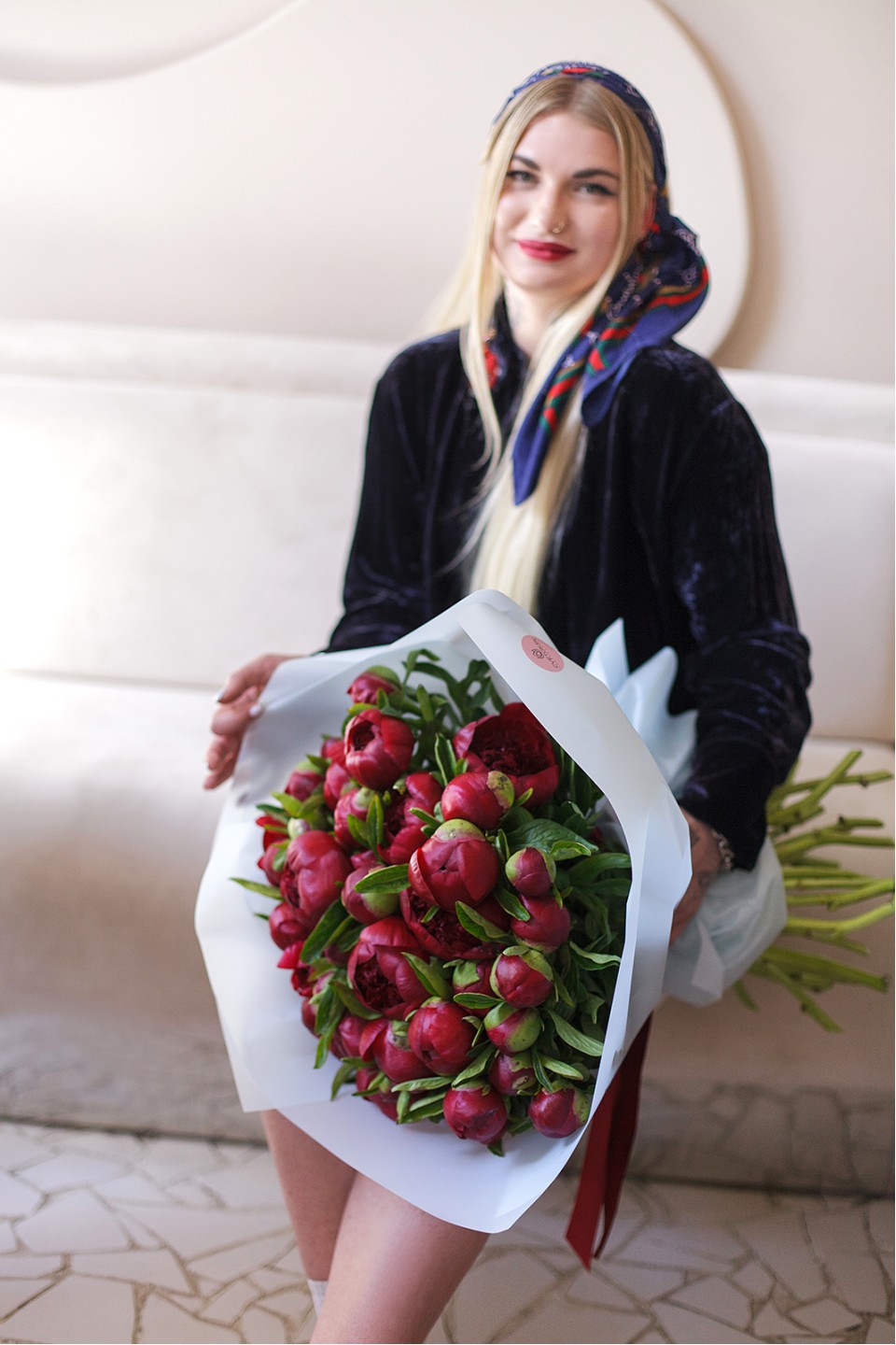 Букет Бердский Рубин - с добавлением зелени