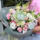 Букет Касание - подарочное оформление - миниатюра