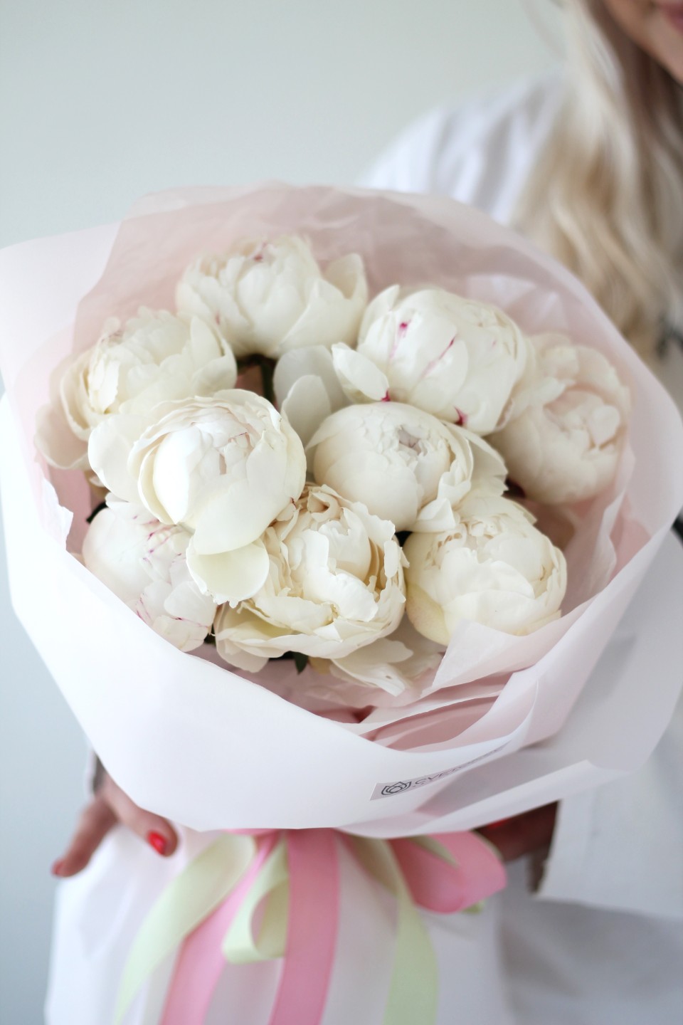 Букет Фейвори - с добавлением зелени