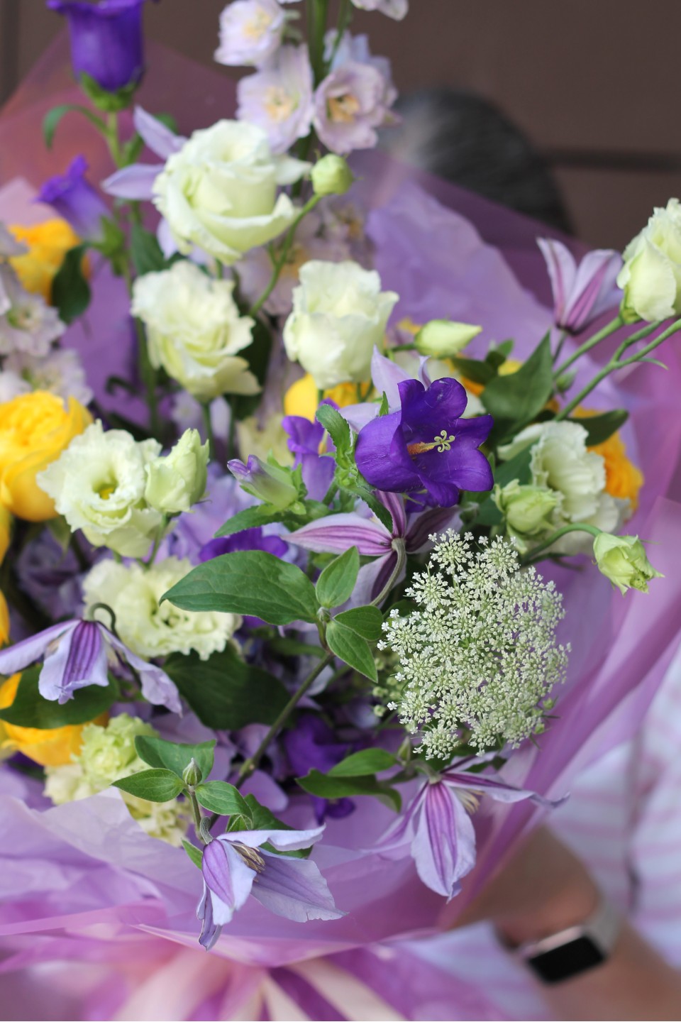 Букет Солнечная Радуга - с добавлением зелени