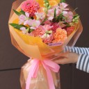 Букет Сюрприз - с добавлением зелени - миниатюра 