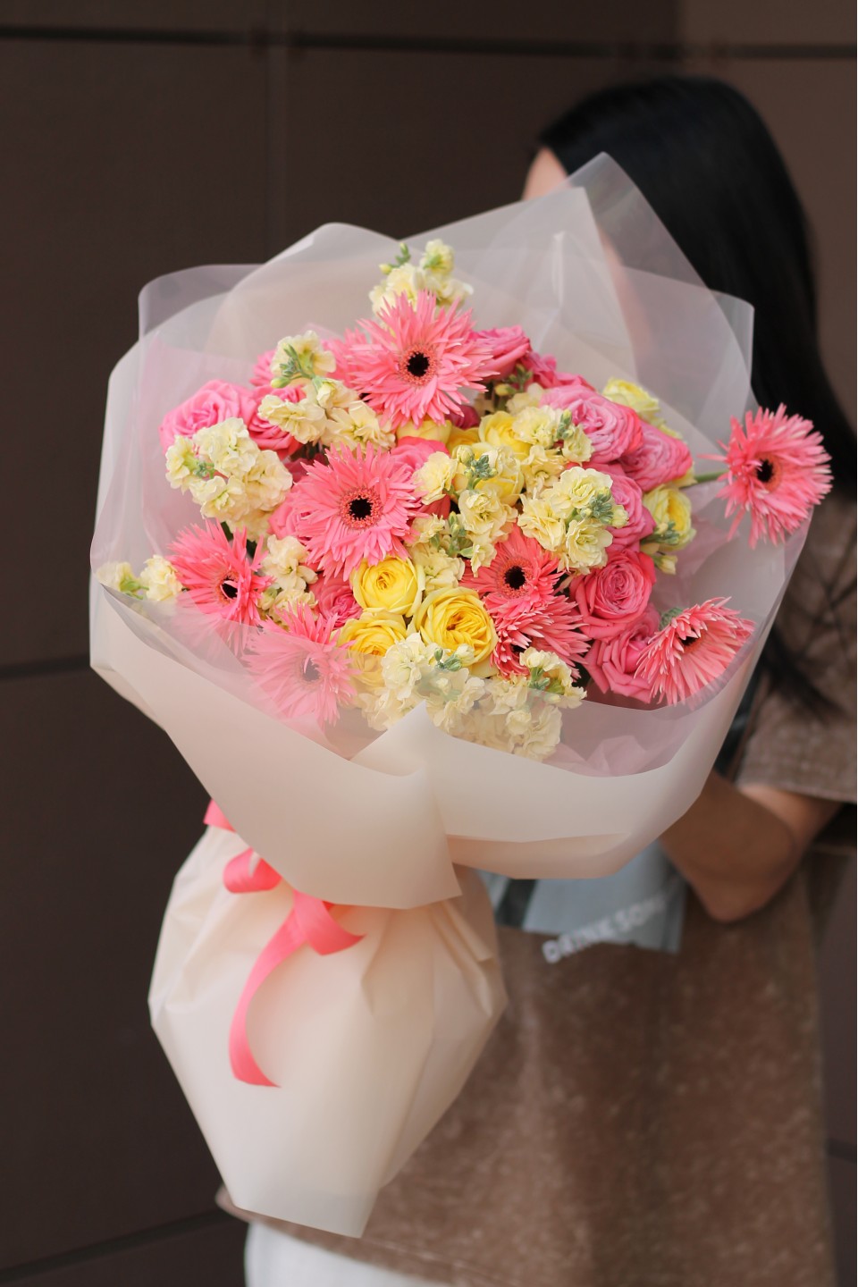 Букет Радость в Цветах - с добавлением зелени