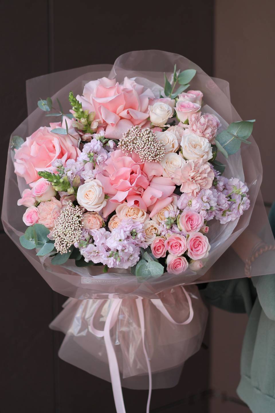 Букет Лепестки Счастья - с добавлением зелени