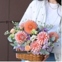 Корзина Танцующие цветы - с доставкой по Минску - миниатюра