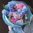 Букет Под синим небом - с добавлением зелени - миниатюра 