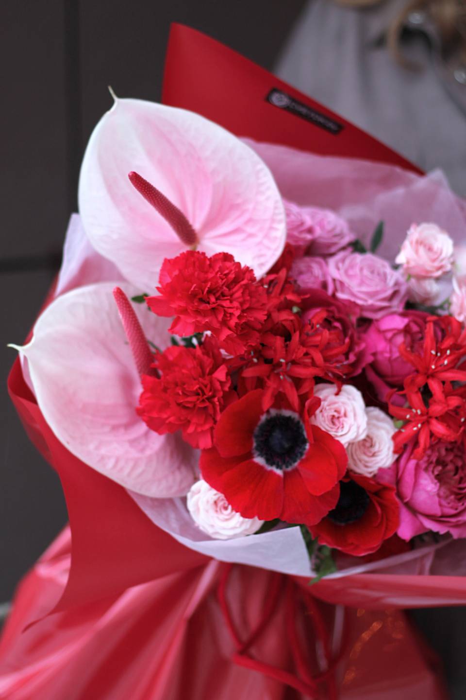 Букет с анемонами Страсть - с доставкой по Минску