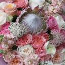 Букет Прикосновение любви - с добавлением зелени - миниатюра 