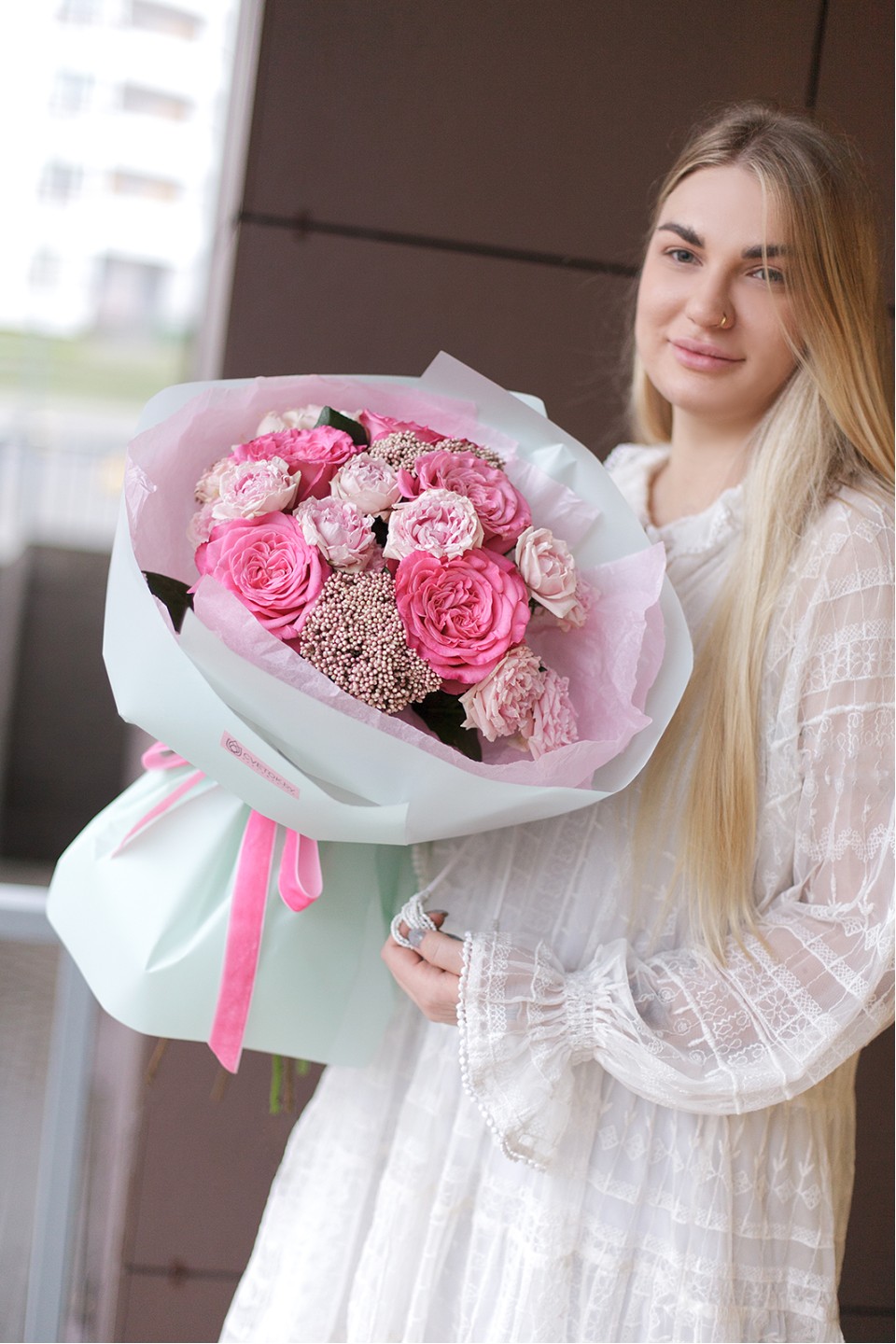 Букет Эшли - с добавлением зелени