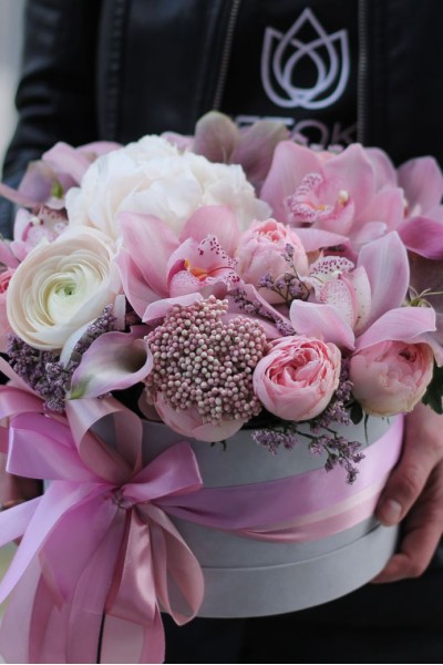 Цветы в коробке "Нежный бархат"