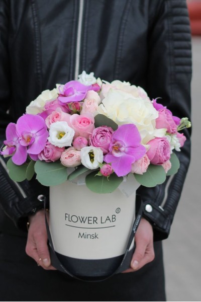 Цветы в коробке "Афина"