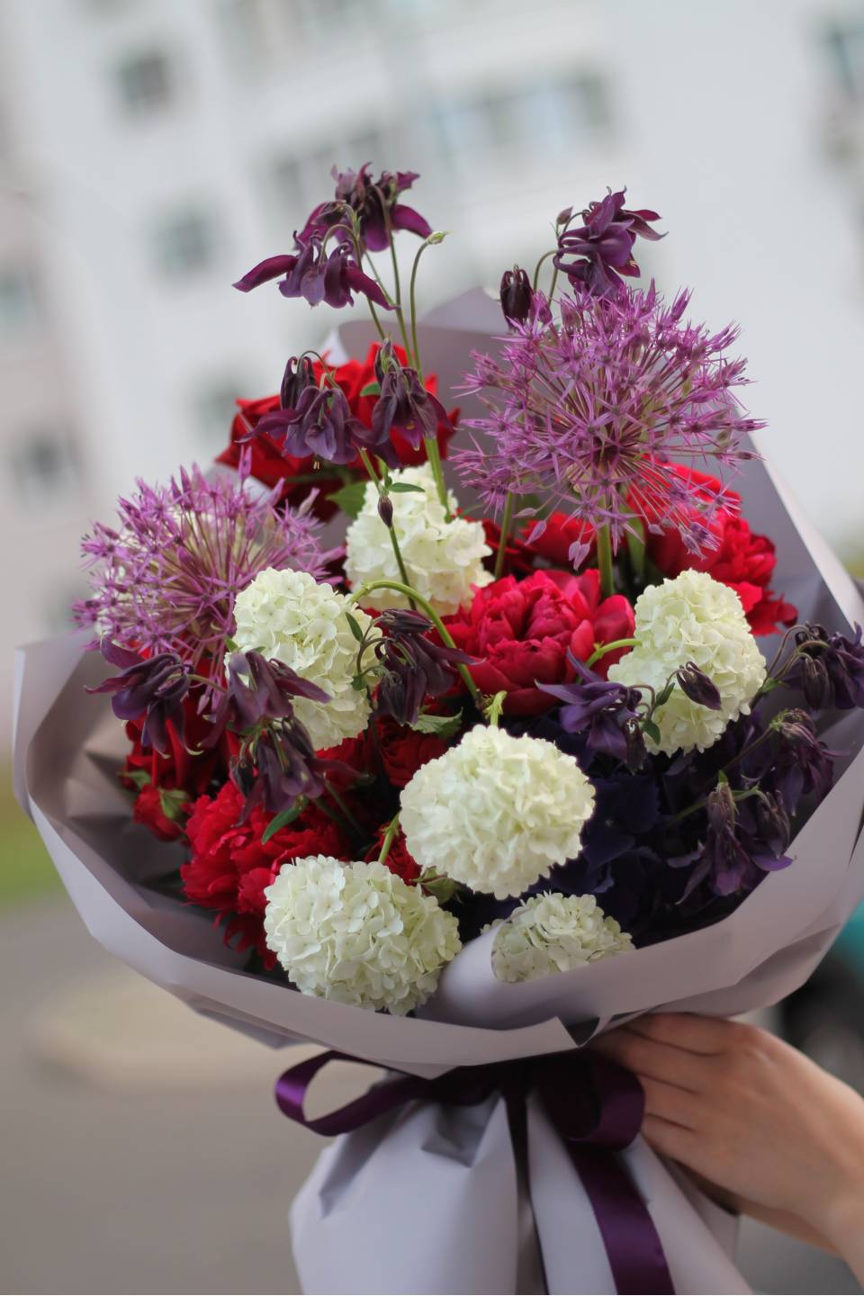 Букет Мадонна - с добавлением зелени