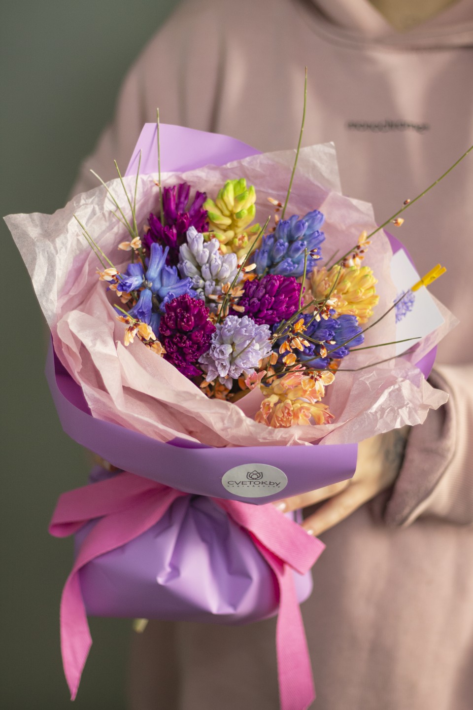 Букет Самоцветы - с добавлением зелени