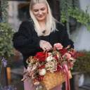 Корзина цветов Удовольствие - с добавлением зелени - миниатюра 