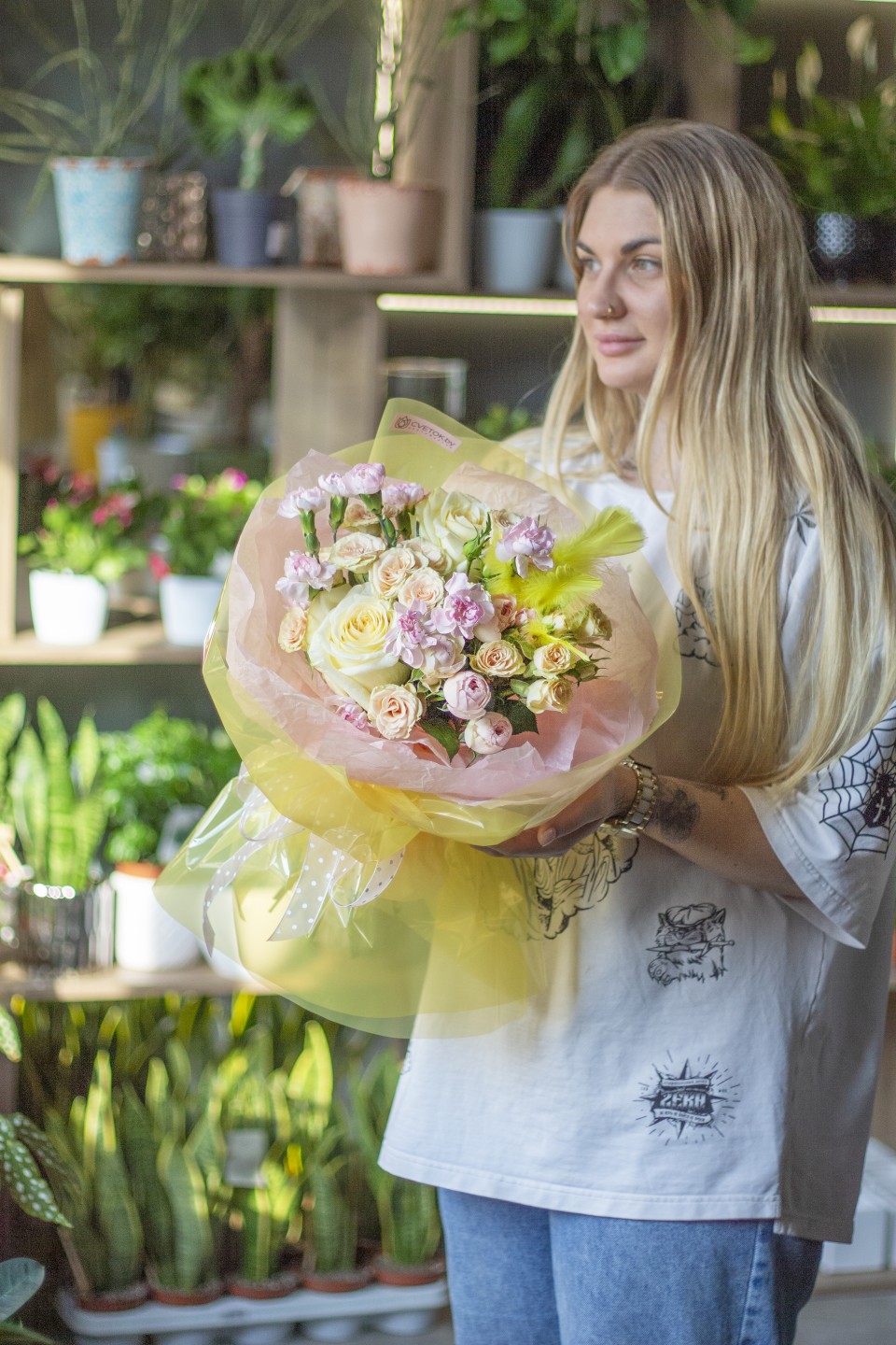 Букет Желтая канарейка - с добавлением зелени