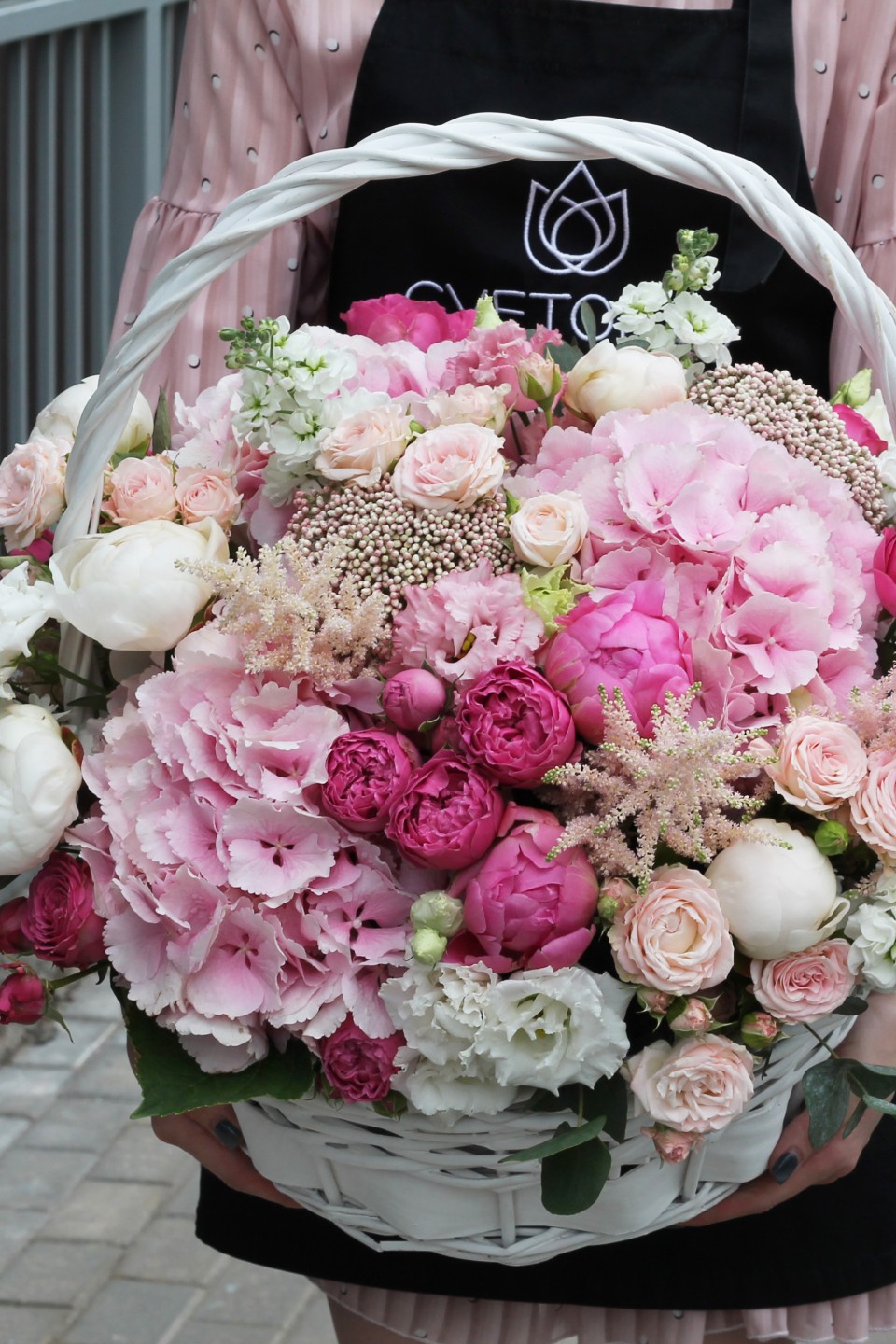 Корзина Яркий танец