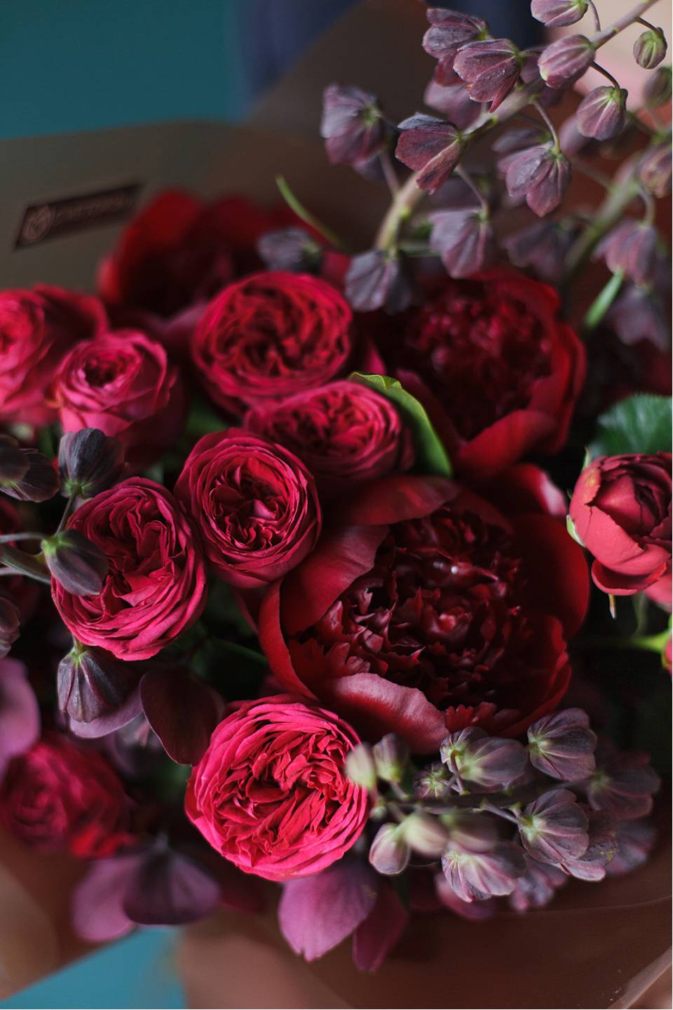 Букет Дама в красном платье - быстрая доставка в Минске