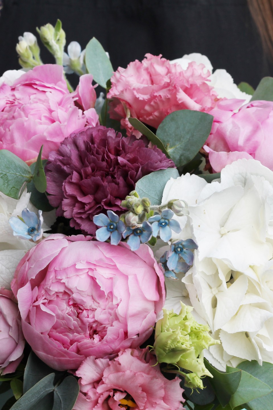 Коробка Нежность взгляда - подарочное оформление