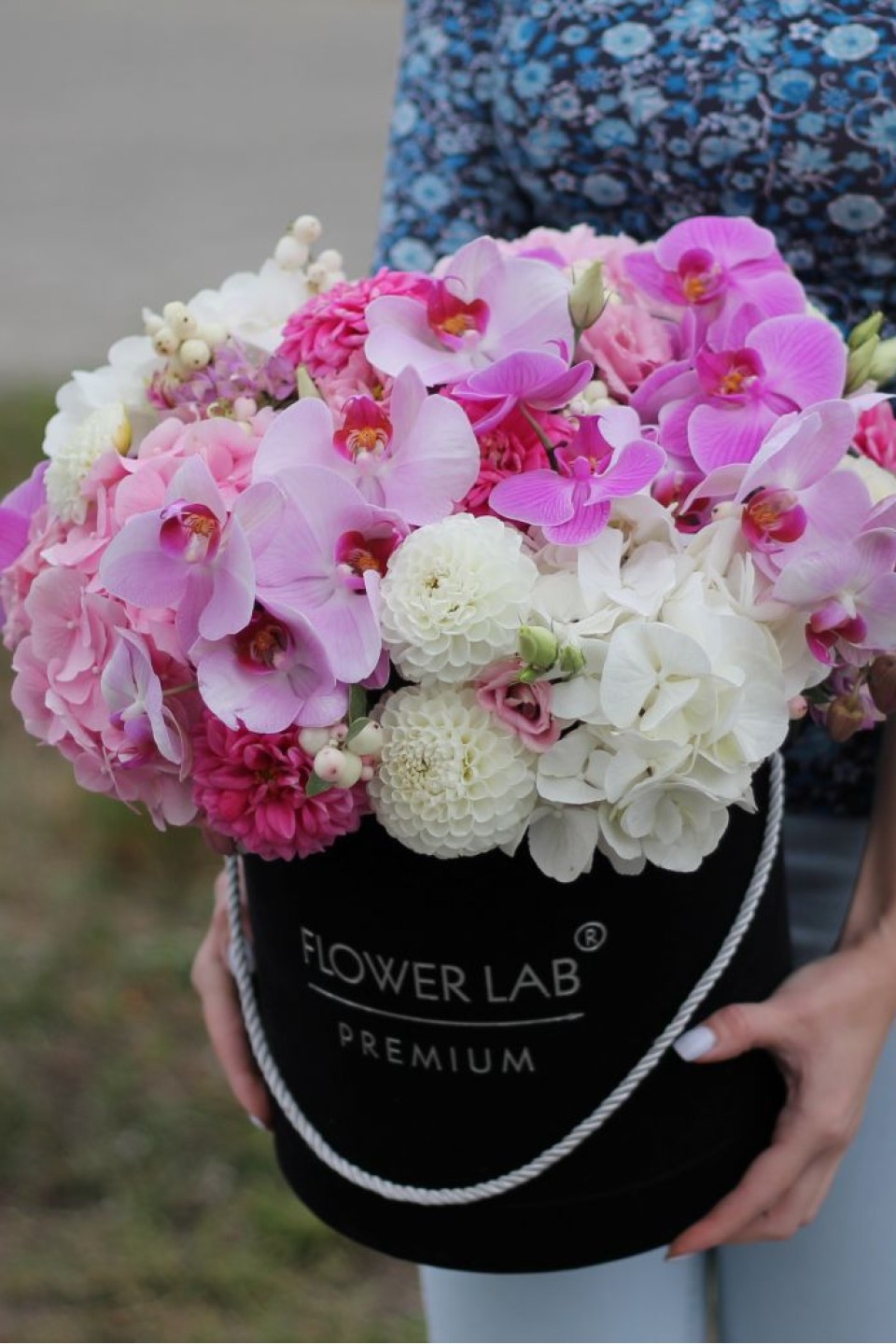 Цветы в коробке Аромат орхидеи