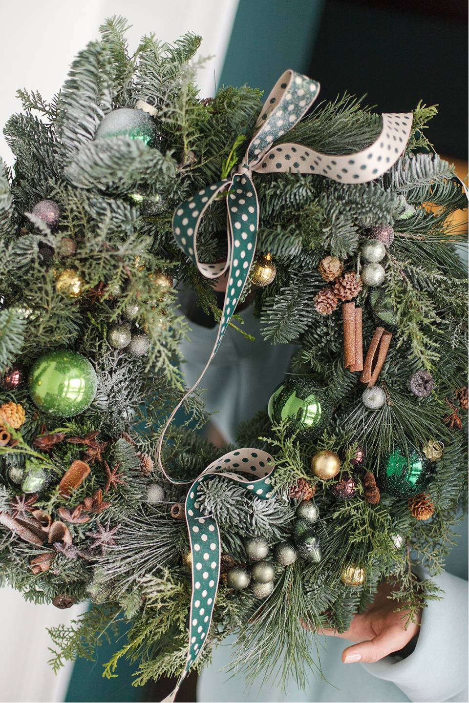Венок новогодний Изумруд 7