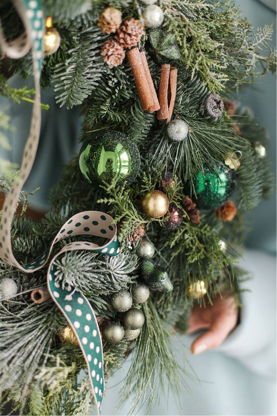 Венок новогодний Изумруд - с доставкой по Минску