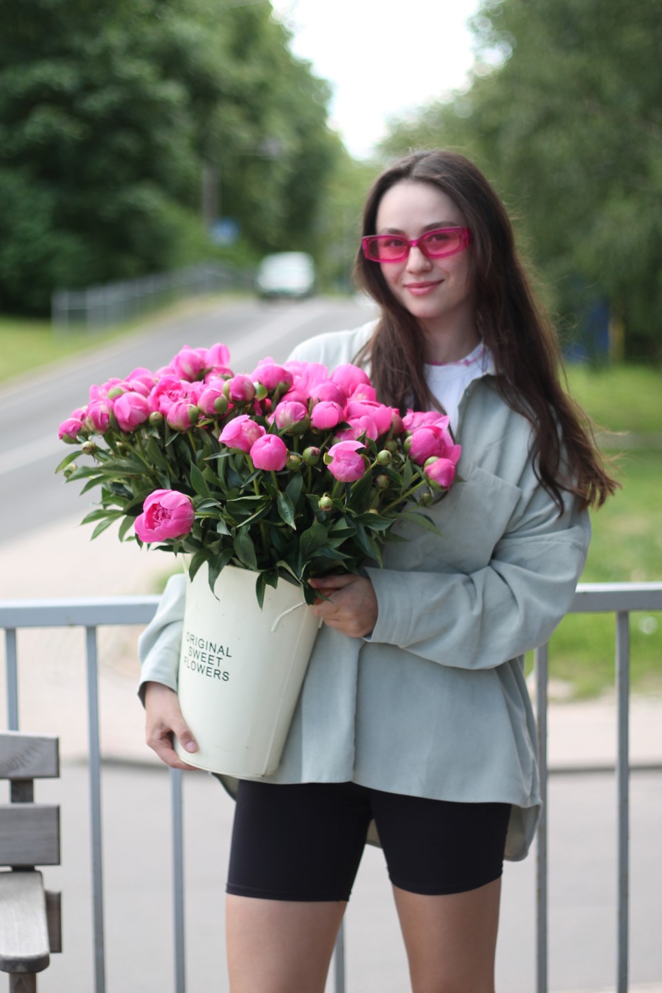 Пион розовый садовый - подарочное оформление