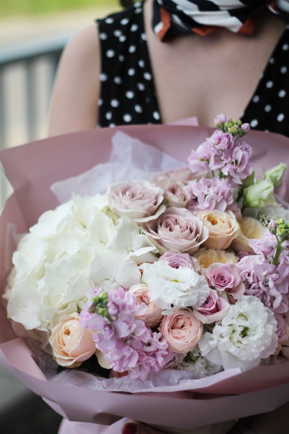 Букет Алтея - с добавлением зелени