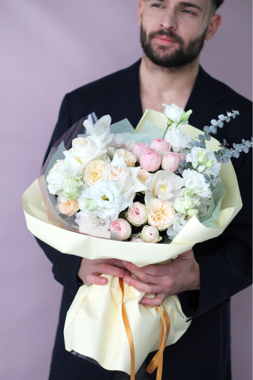 Букет Птица Любви - с добавлением зелени