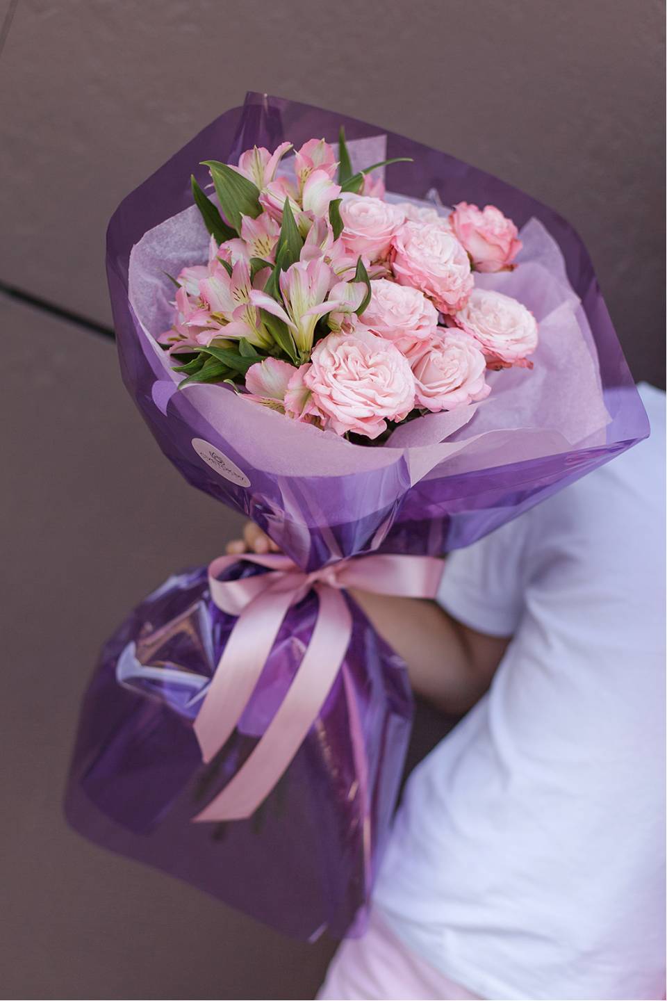 Букет Альстри - с добавлением зелени