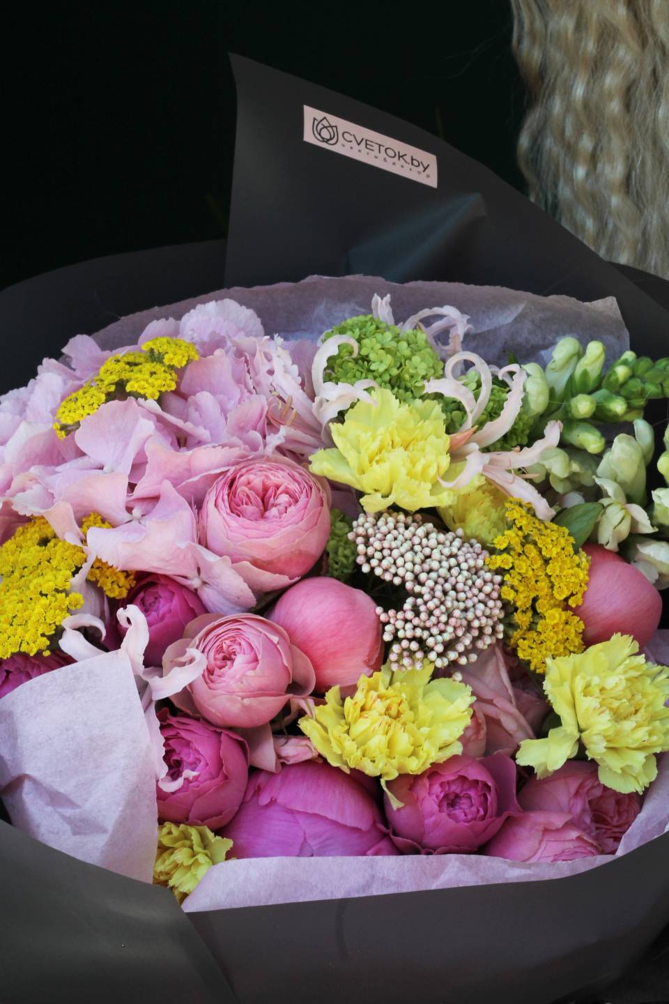 Букет Конфета - с добавлением зелени