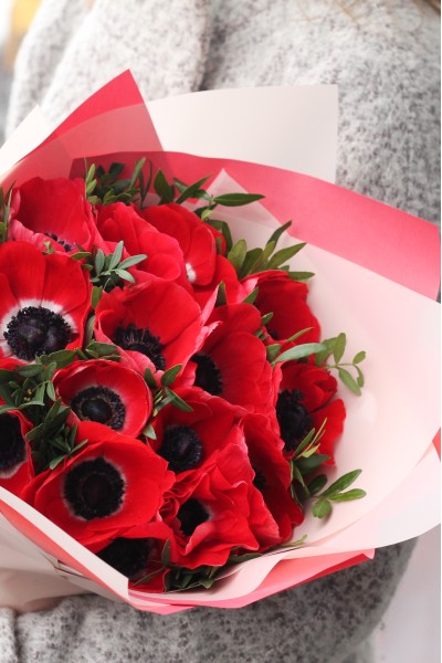 Букет из анемонов "Страсть красавицы"